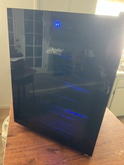 arctic king wine refrigerator/cooler