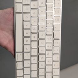 Apple Magic Keyboard 