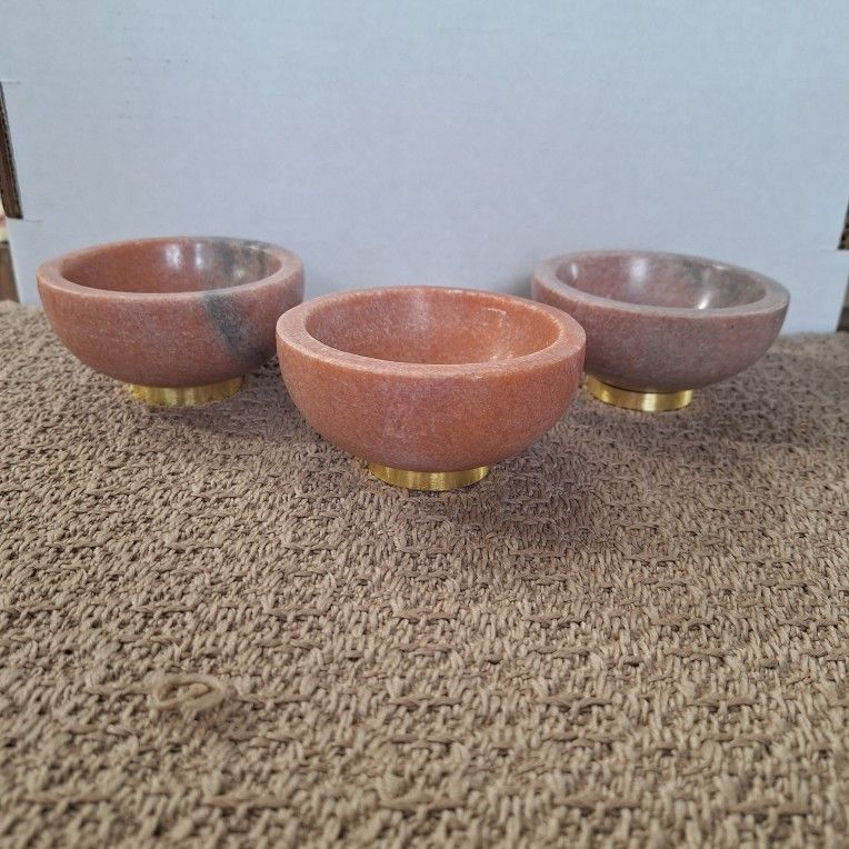 SET OF MARBLE SALT DISHES