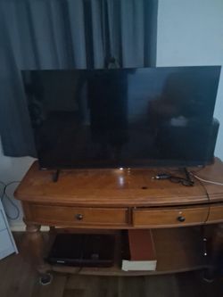 Hisense TV  46 in