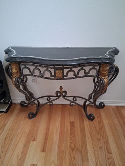 Entryway coat rack and table