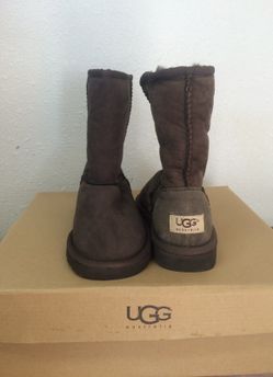 Brown Ugg Short Boots