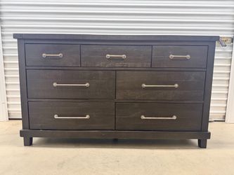 Dark Wood 7-Drawer Dresser