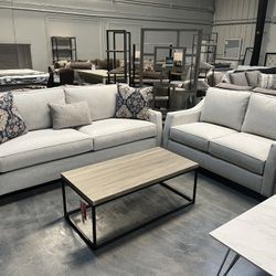2-piece Nichole Sofa love Set 