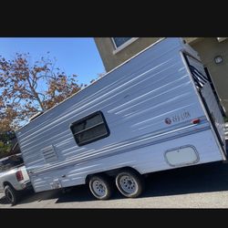 TOY HAULER 