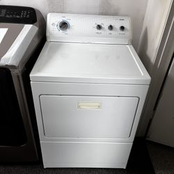 KENMORE GAS DRYER IN WHITE