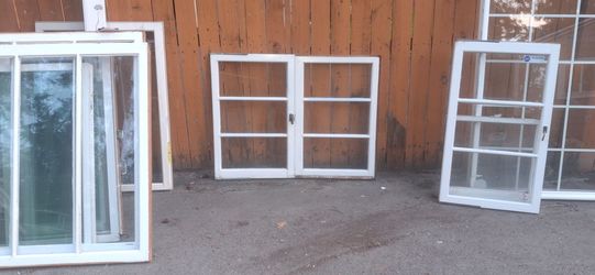Casement Window 47x36 Wood
