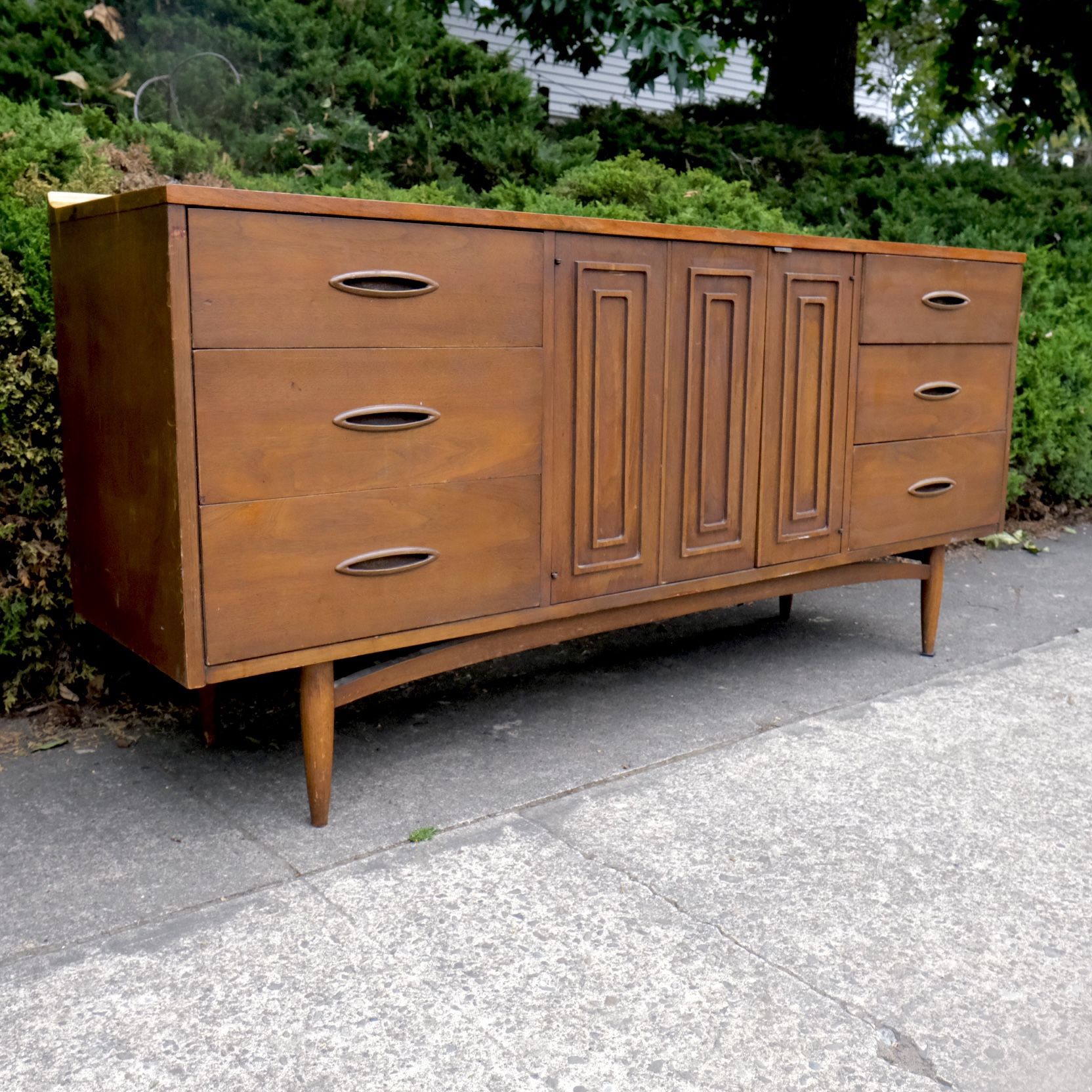 Broyhill Sculptura Mcm Walnut Lowboy Dresser