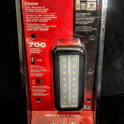 Milwaukee Rover Flashlight 