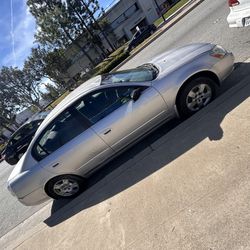 2003 Nissan Altima  $2900 OBO