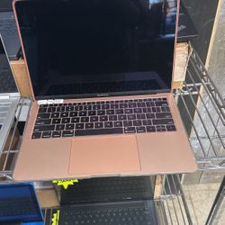 Apple Mac Laptop 