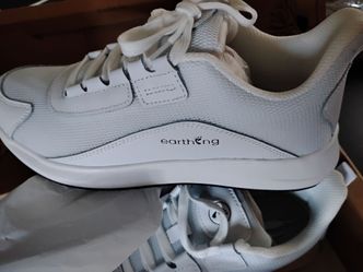 NIB Earthing shoes size 8