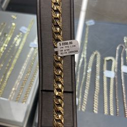 14k Link Bracelet 