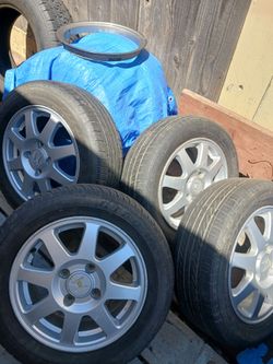 Honda rims 15"4 lugs