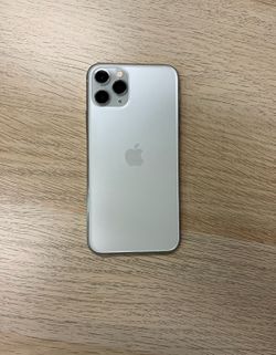iPhone 11 Pro Max - Unlocked - 256GB-77% battery