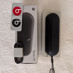 Beats - Pill Portable Wireless Bluetooth Speaker and Portable Charger Matte Black