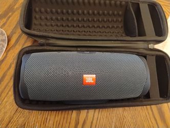 JBL charge essential 2 W/Travel case
