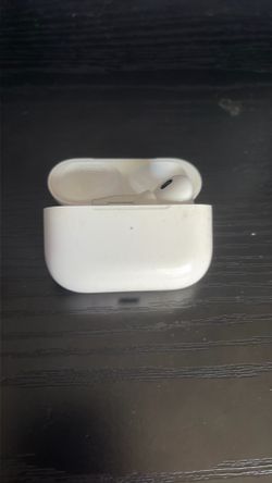 AirPods Pro Gen 3 (Missing an Earbud)