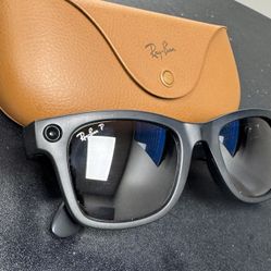 RAY BAN META GLASSES 