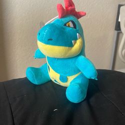 Feraligatr plus doll 