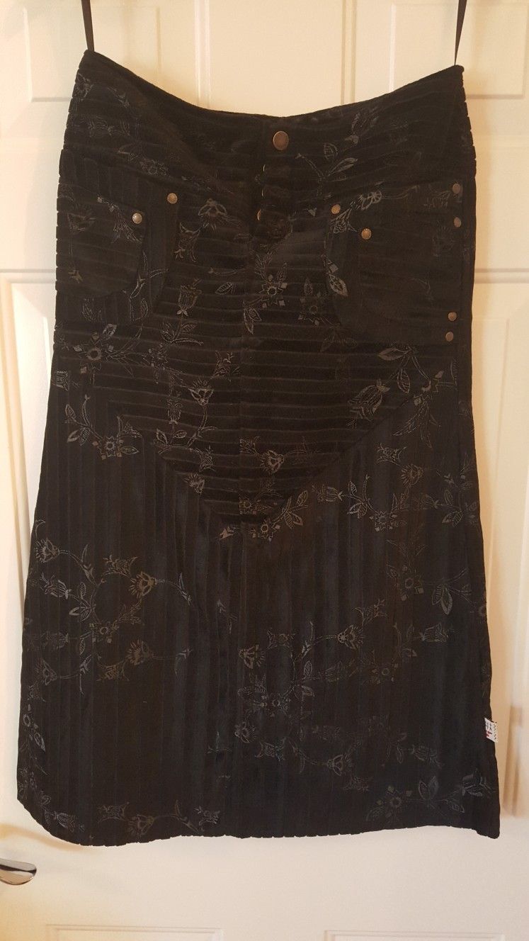 Beautiful skirt-size S