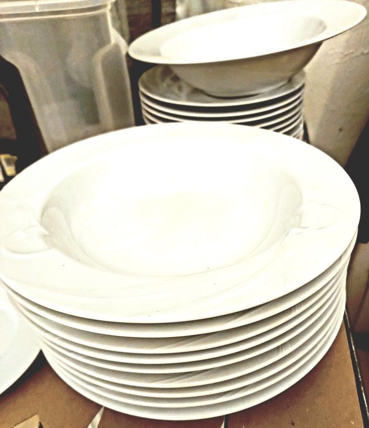 Mikasa 9" Salad Bowls Classic Flair
