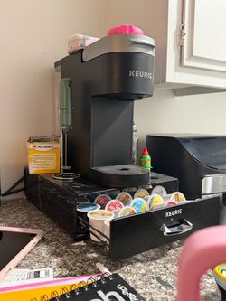 Keurig with pod storage