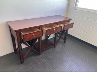 Entry table/ hallway table