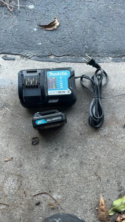 12V Makita Charger & Battery 