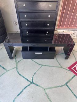 Tv entertainment center