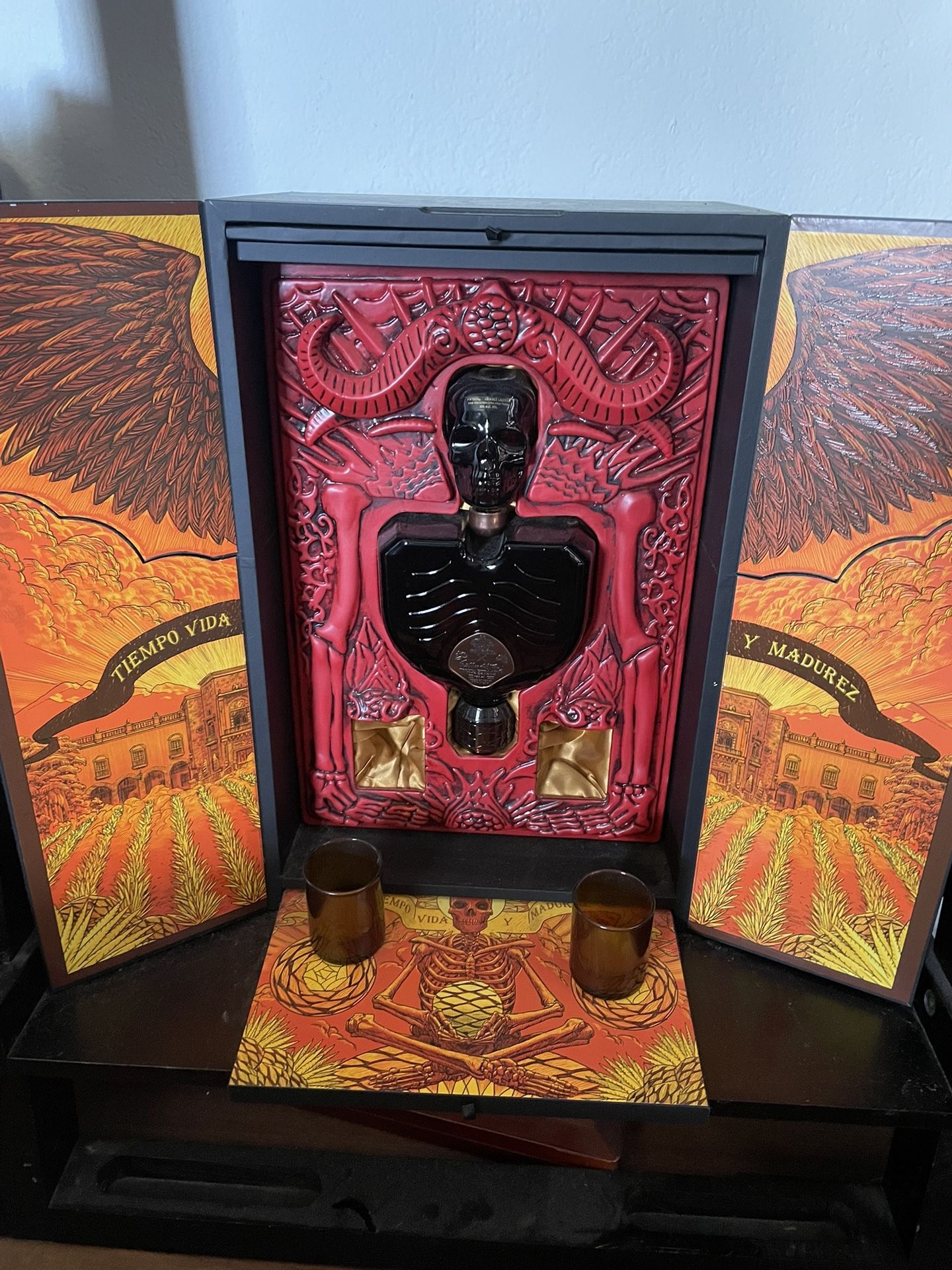 Limited Edition Guillermo Del Toro Patron X RARE