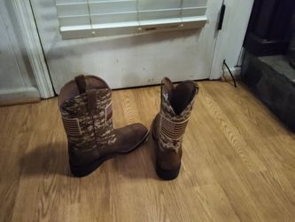 Ariatt Boots