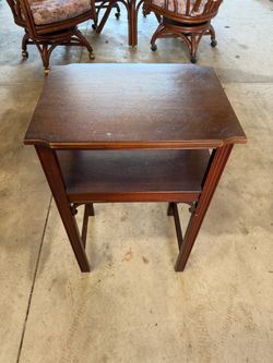Mahogany Wood End Table with Lower Shelf