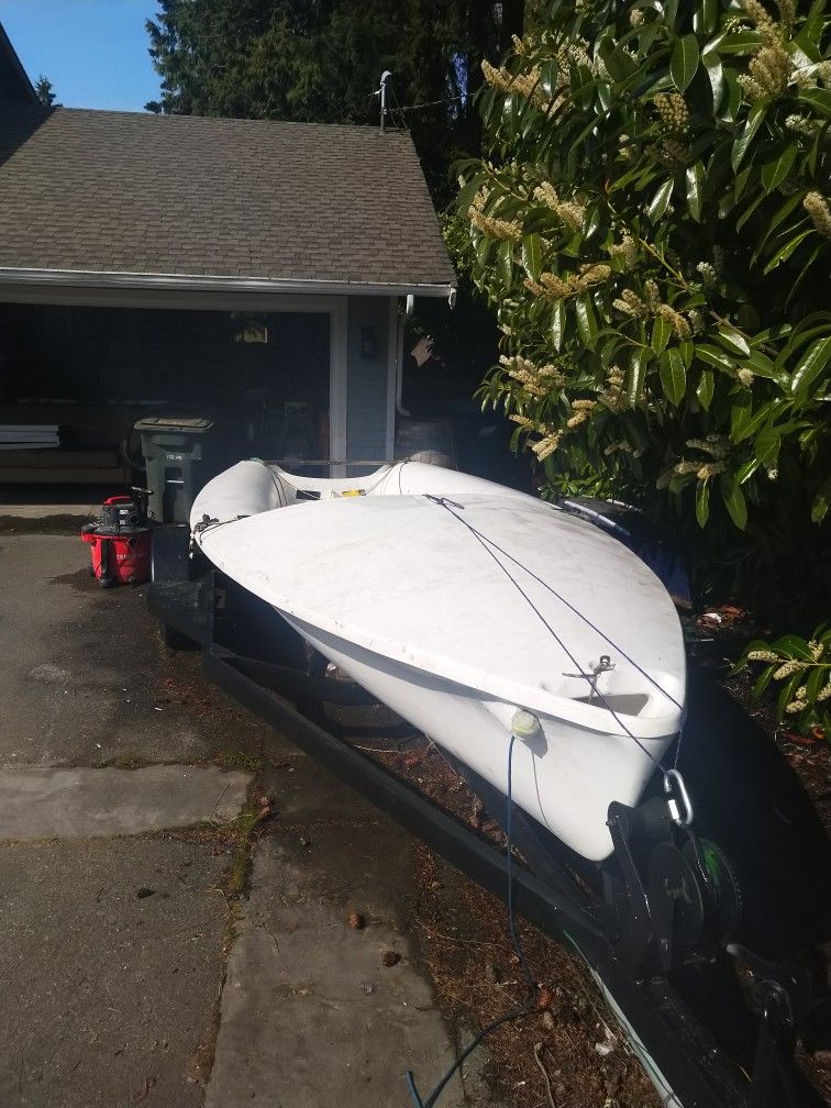 505 Racing Sailboat With Trailer