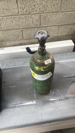 Small Oxygen and Acetylene Gas Cylinder Tank BOTH FULL