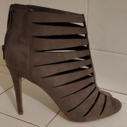 Sexy Oneida Heels Size 8.5