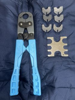 SharkBite 1/2 ,3/4 ,3/8-in PEX Dual Crimp Tool