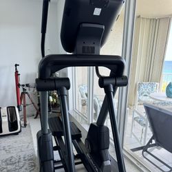 NordicTrack FreeStride FS10i Elliptical