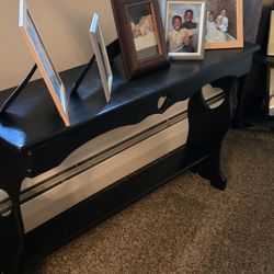 Tables Stand