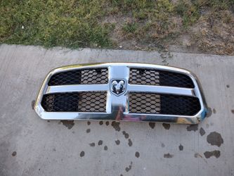 2013.2018 Dodge Ram1500 Grille