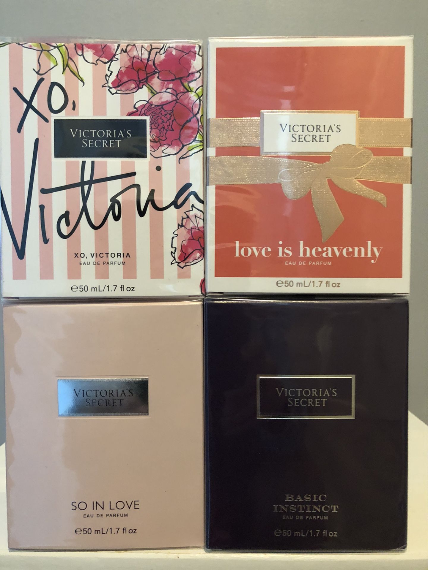 $100 4 bottles of perfume it’s all brand new and it’s 50ml each bottle and pick up Gahanna