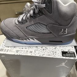 Wolf gray Jordan retro 5