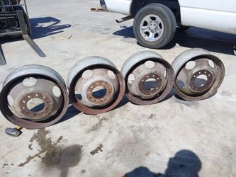10 lug 19.5 rims Chevy dually