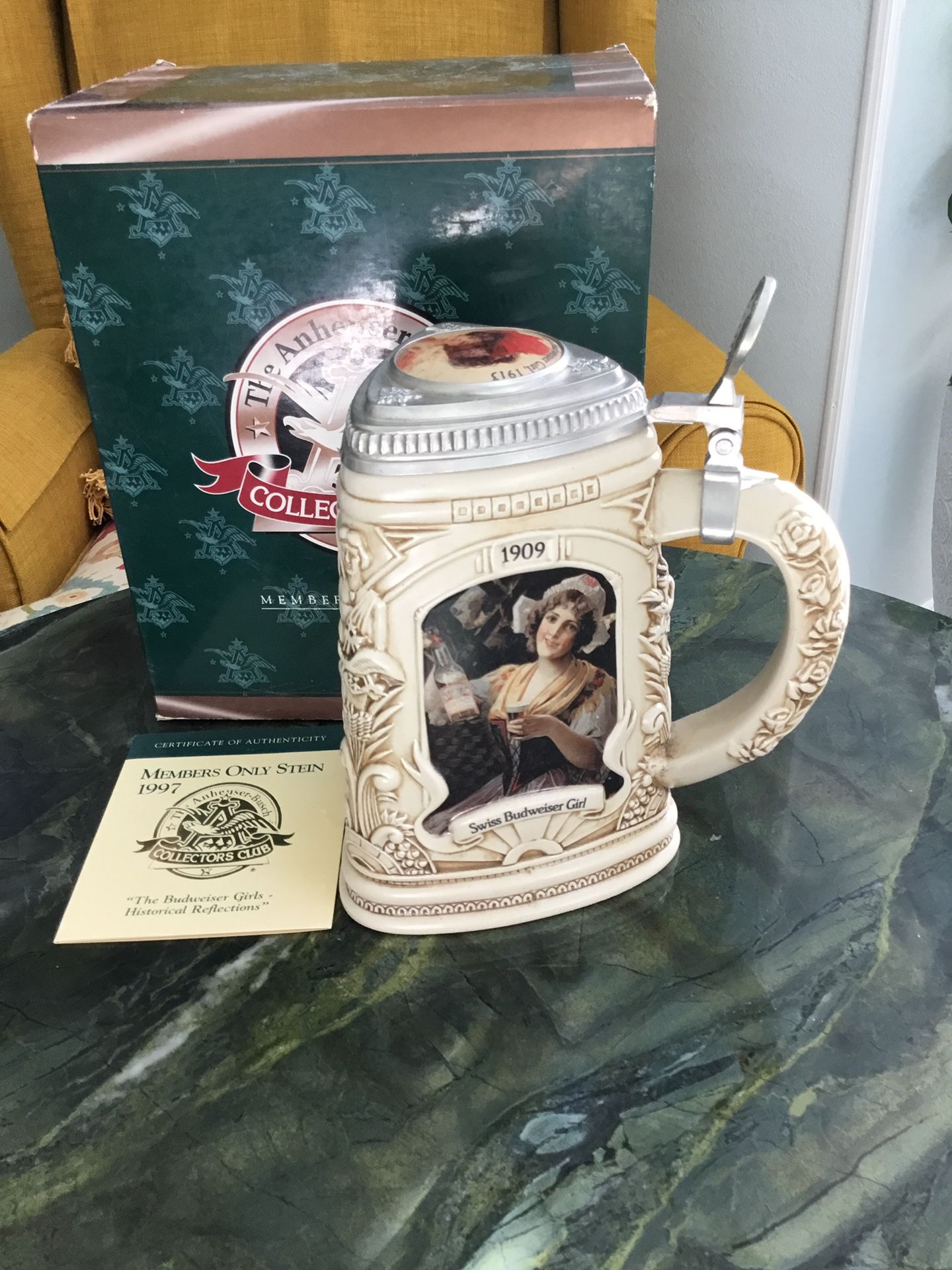 1997 Anheuser Busch Collectors Club Members Only Stein