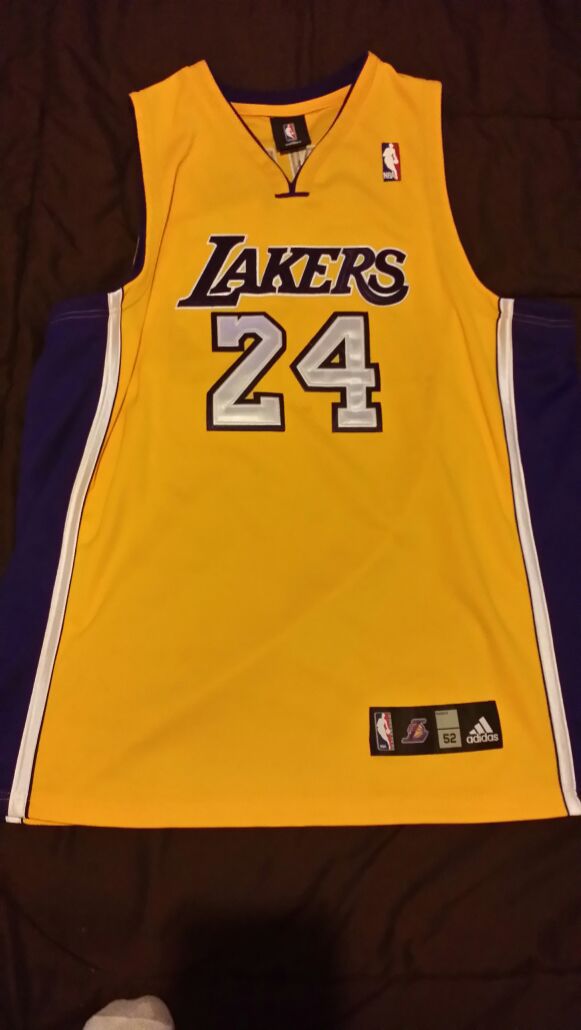Mitchell & Ness Kobe Bryant 1998 All-Star authentic Jersey for Sale in  Houston, TX - OfferUp