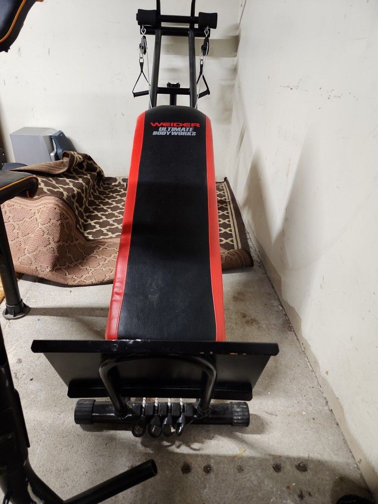 WEIDER ULTIMATE BODDYWORKS