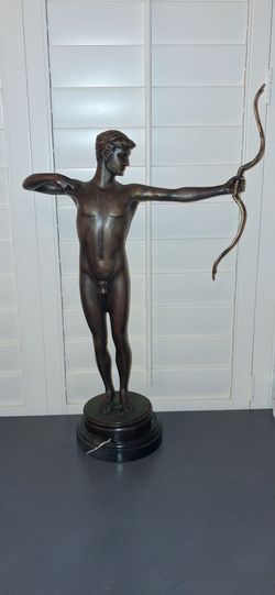 25‑inch, 16‑pound bronze archer statue