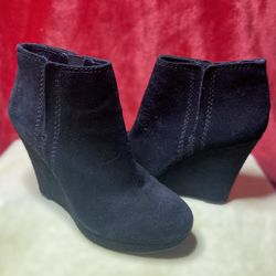 Jessica Simpson Suede Ankle Booties 37/7