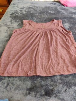 Women's Pink Heathered Flowy Top