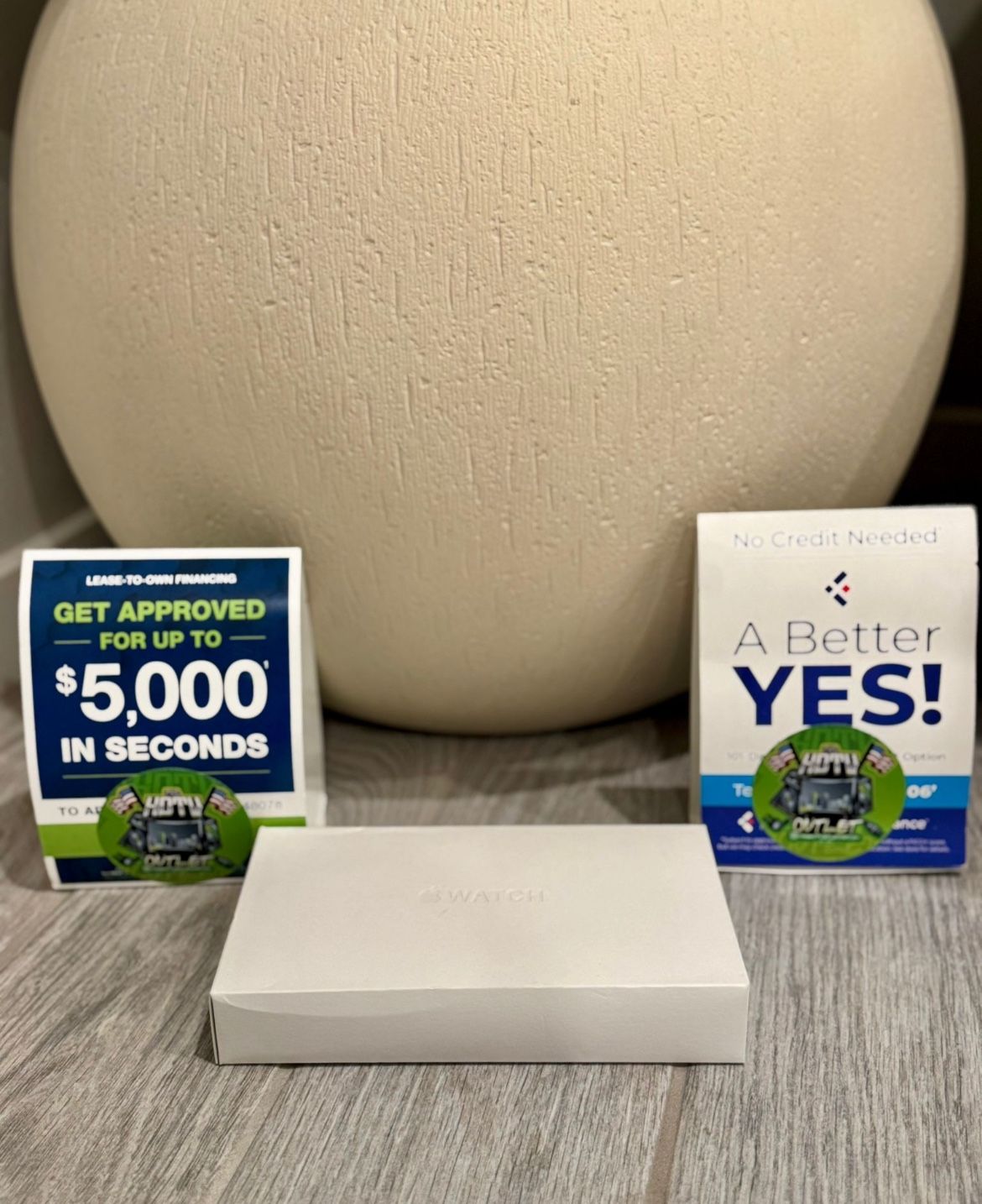 49mm Apple Watch Ultra Gen 2 GPS + Cellular floor model